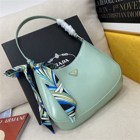 prada bolso brillantes|bolso femme Prada.